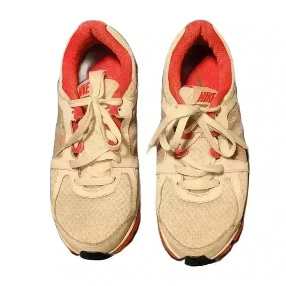 Nike Dual Fusion Athletic Soes - Picture 2 of 6